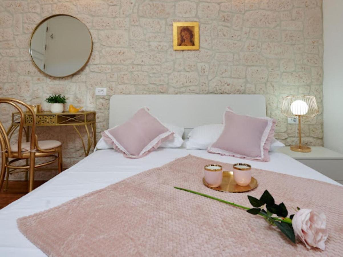 Guesthouse Ana Trogir Old Town エクステリア 写真