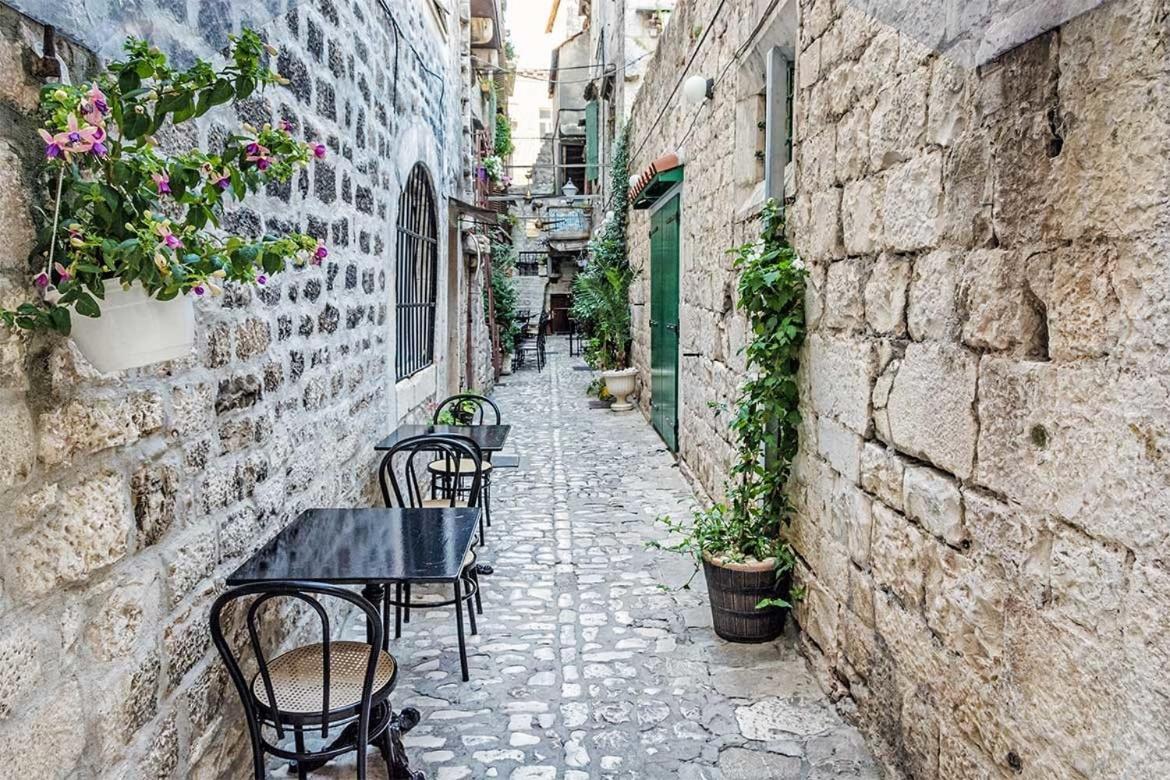 Guesthouse Ana Trogir Old Town エクステリア 写真
