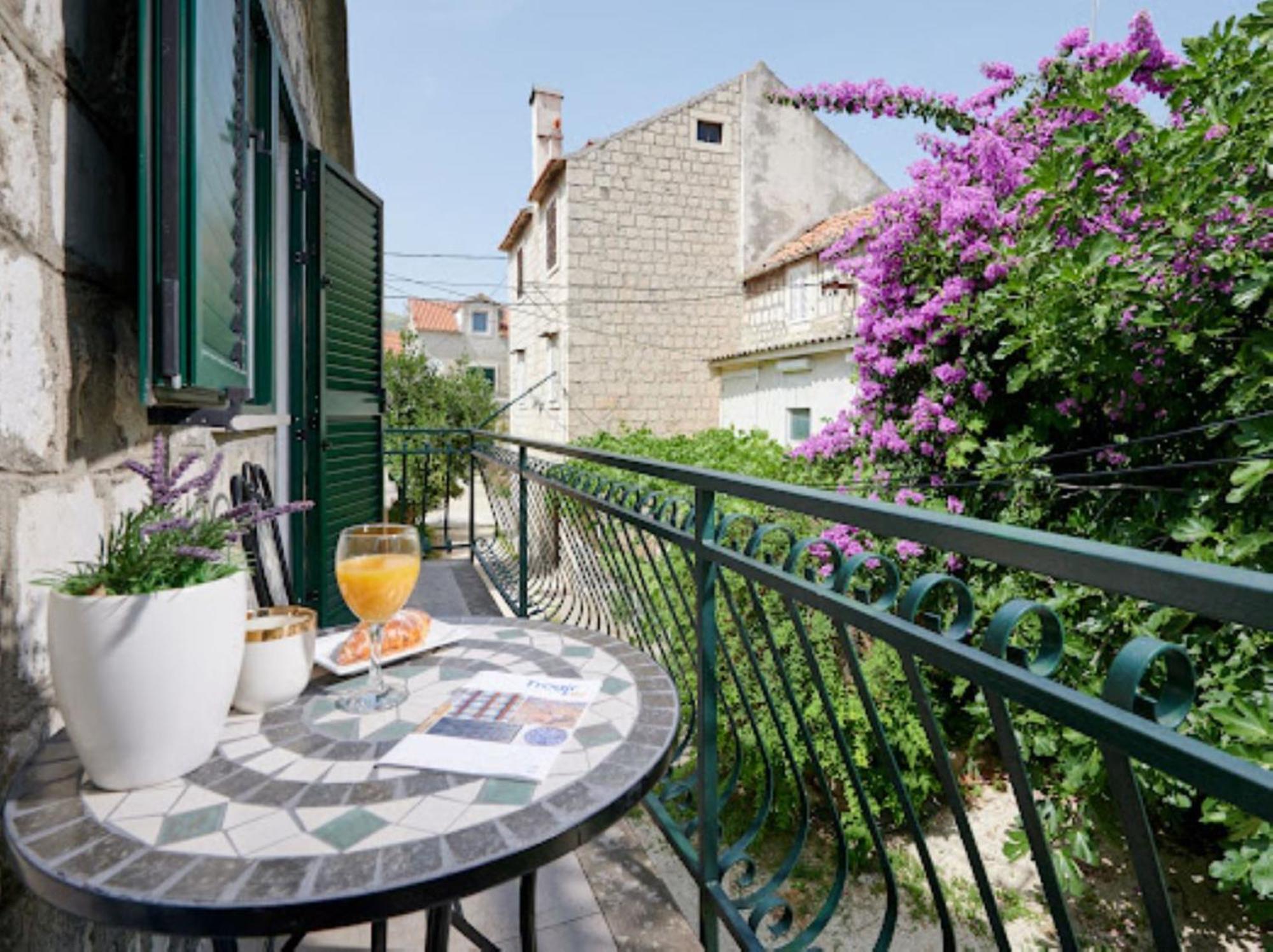 Guesthouse Ana Trogir Old Town エクステリア 写真